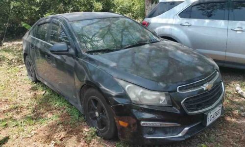 2015 BLACK CHEVY CRUZE: